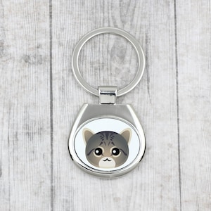 Geometric Asian Tabby Keyring, Keychain with a cat, Key ring, Metal Key Holder, Solid Key Pendant, Modern Graphics