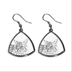 Balinese Earrings with a cat, Hanging, Triangle earrings with graphics, Hypoallergenic metal, Jewelry with cats, Cat person gift