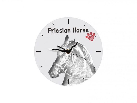Un reloj con un caballo, Caballo frisón, reloj de MDF, un reloj de