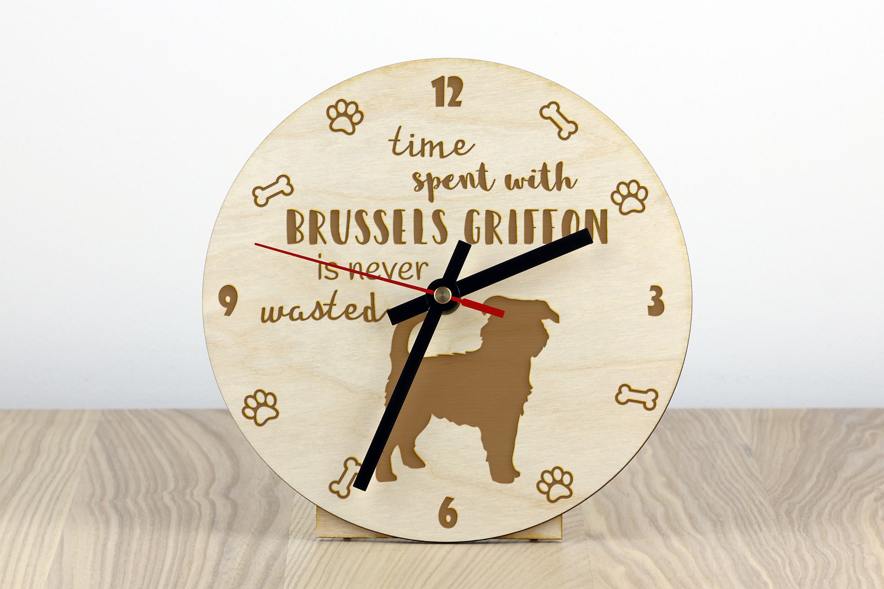 ブリュッセル・グリフォン 犬の置時計、木製時計、犬好きの方のための