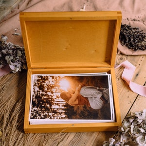 Wooden photo box for 15x23 cm prints , 6x9 photo box, personalized, wooden keepsake, wooden box, zdjęcie 6