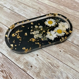 Pressed Flower Jewelry Tray | Cottage Core Trinket Dish | Aesthetic Housewarming Gift | Boho Home Goods | Epoxy Resin Coaster