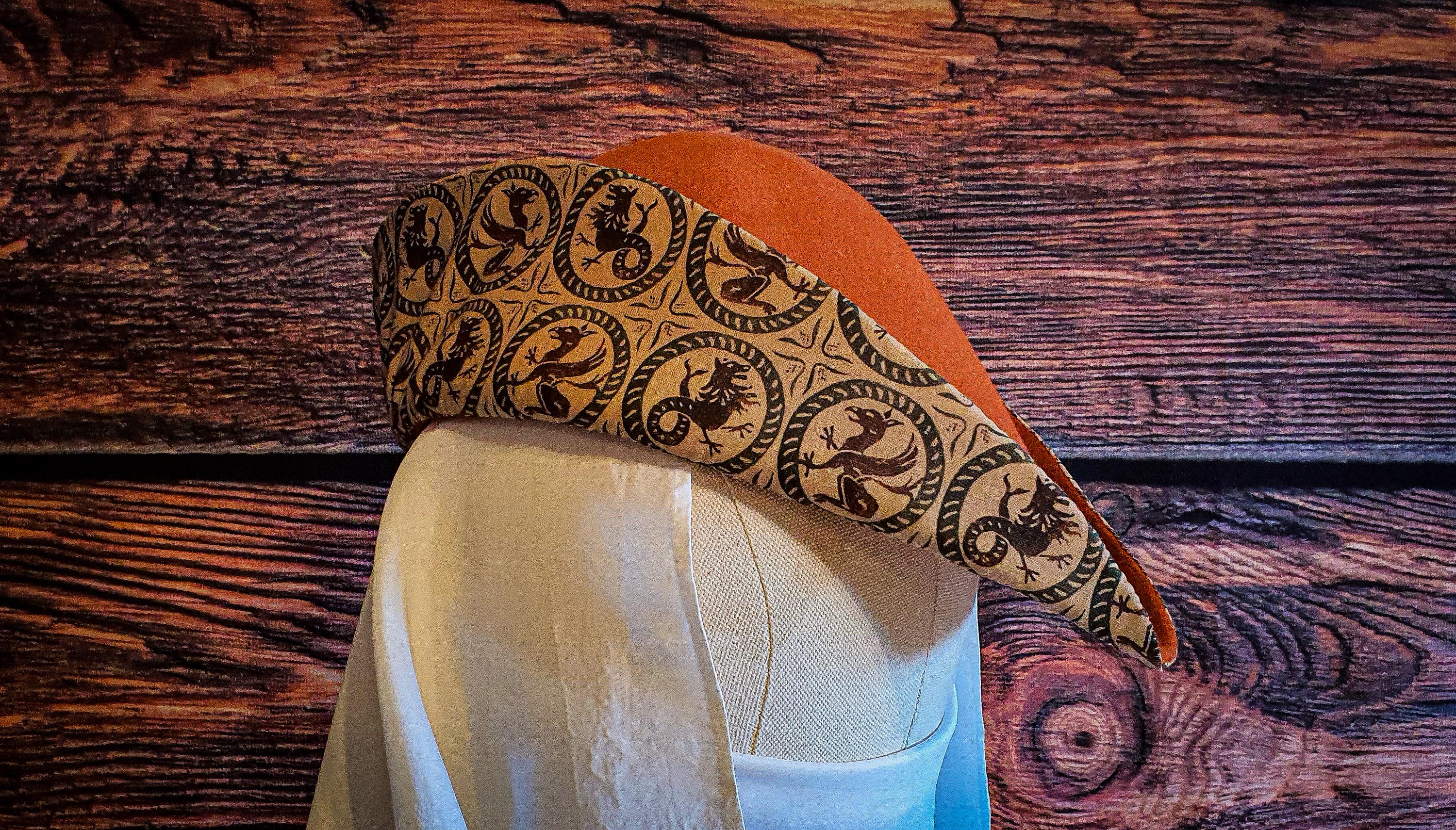 14th Century Bycocket Hat – Medieval Wool Felt Cap for Reenactment, SCA ...