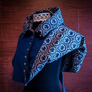 Medieval liripipe hood from the 14th century made of wool and printed cotton lining