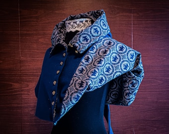 Medieval liripipe hood from the 14th century made of wool and printed cotton lining
