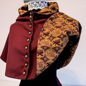 Medieval liripipe hood from the 14th century made of wool and printed cotton lining