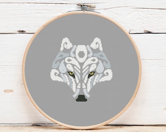 Wolf cross stitch pattern Wild animal Simple cross stitch pattern Monochrome counted cross stitch Digital file PDF