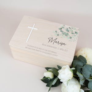 Coffret en bois personnalisé avec croix acrylique, communion eucalyptus, cadeau communion, coffret souvenir avec nom, cadeau fille garçon