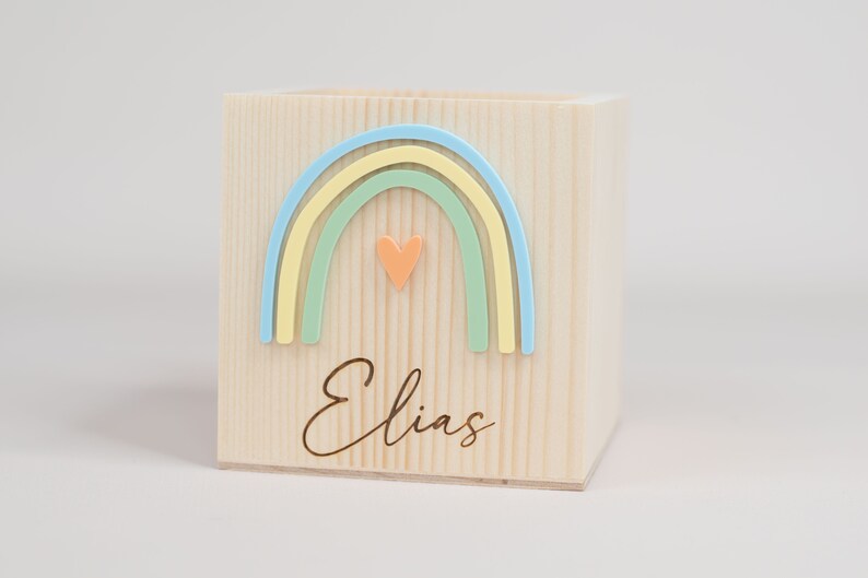 Personalisierter Stiftebecher aus Holz , Stiftehalter Regenbogen , Einschulung Geschenk,Schulkind Bild 5