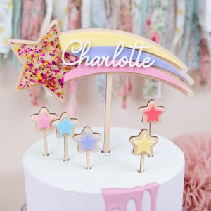 Decorazione per torta a forma di stella cadente, primo compleanno, decorazione per torta a forma di stella con glitter, decorazione per torta con nome, compleanno di una bambina, festa arcobaleno