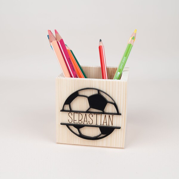 Pot à crayons en bois personnalisé, porte-crayon de football avec nom, cadeau de scolarisation, boîte à crayons pour écoliers, cadeau de sac d'école