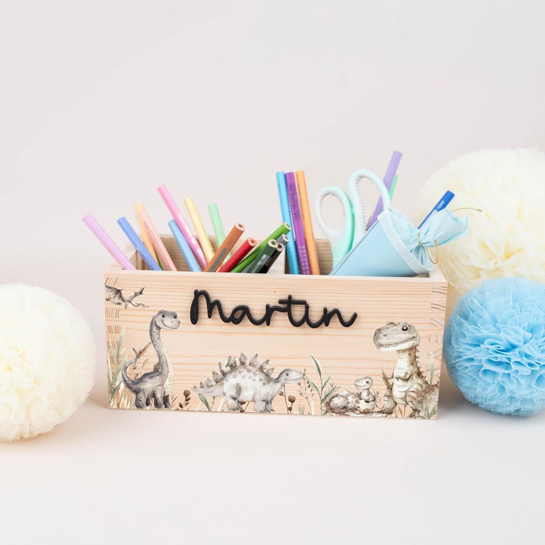 Personalized pen holder, wooden desk organizer with acrylic name, pen cup for starting school, school gift for schoolchildren, school cone, boys Dino