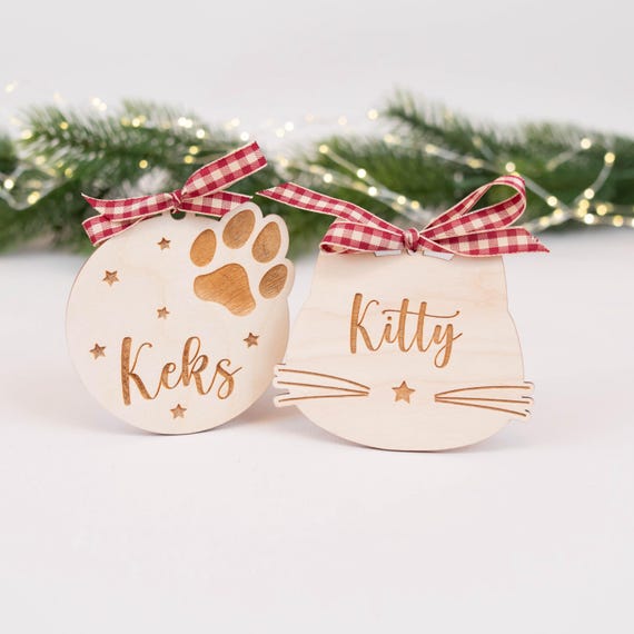 Weihnachtsbaum Anhänger Haustier personalisiert – Geschenk für Hund oder Katze – Holz Christbaumschmuck mit Namen
