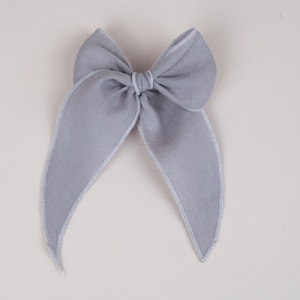 Hair bow, linen hair bow, hairbow, hair accessory, bow with hair clip