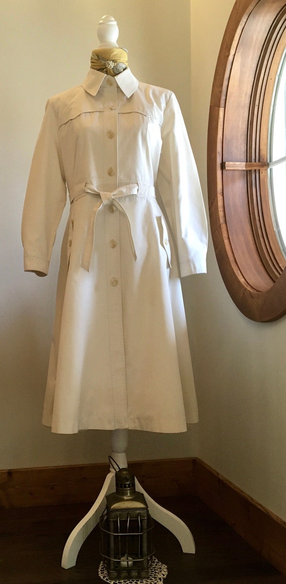 VTG c1970s MCM, Retro, Hooded, Belted Ivory Trench