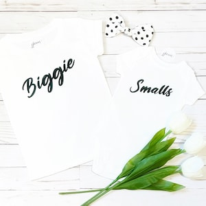 BIGGIE/SMALLS T-Shirt in White - Big Sibling - Big Sister - Big Brother - Baby Announcement - New Baby - Siblings
