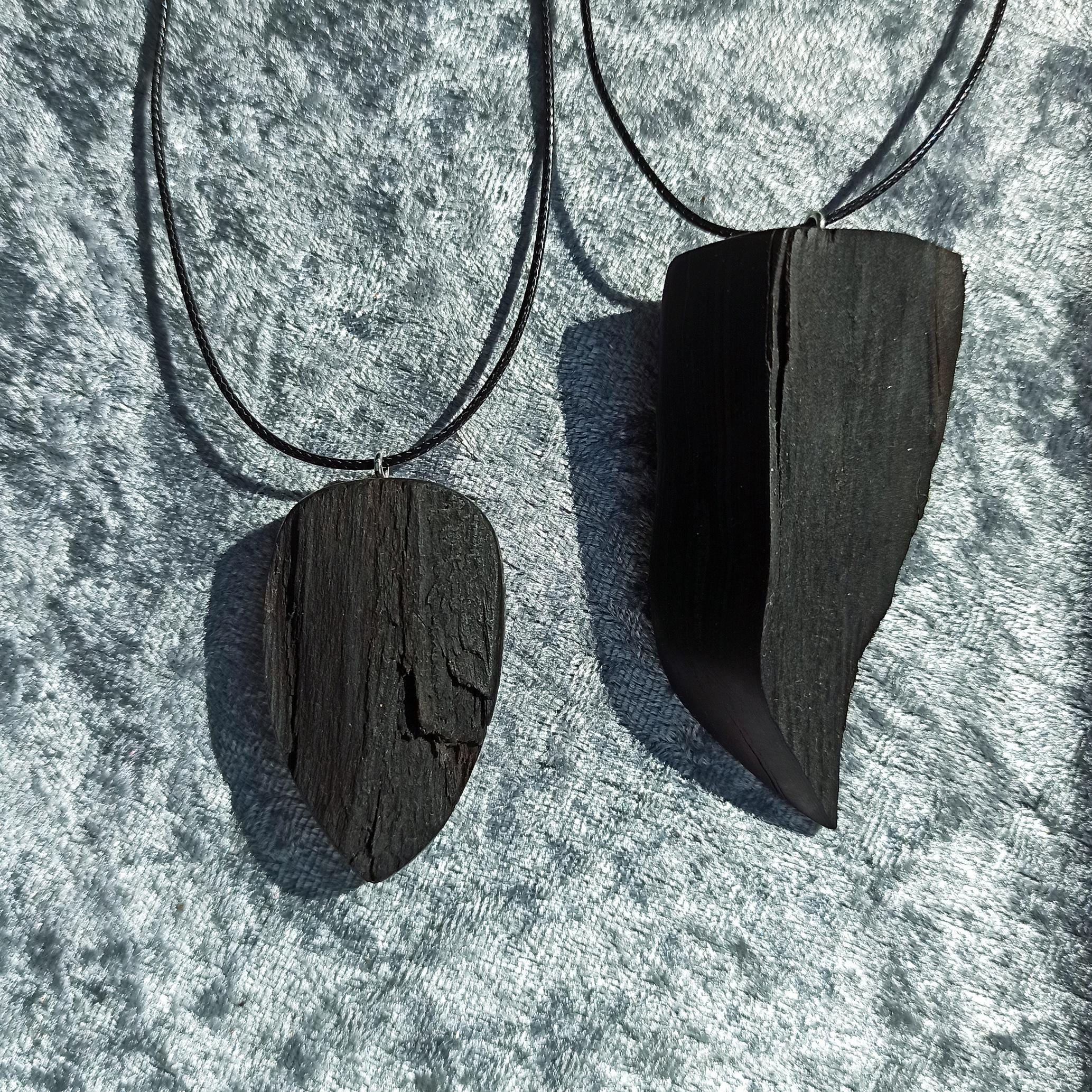 先史時代の木材で作られたペンダント - Etsy 日本