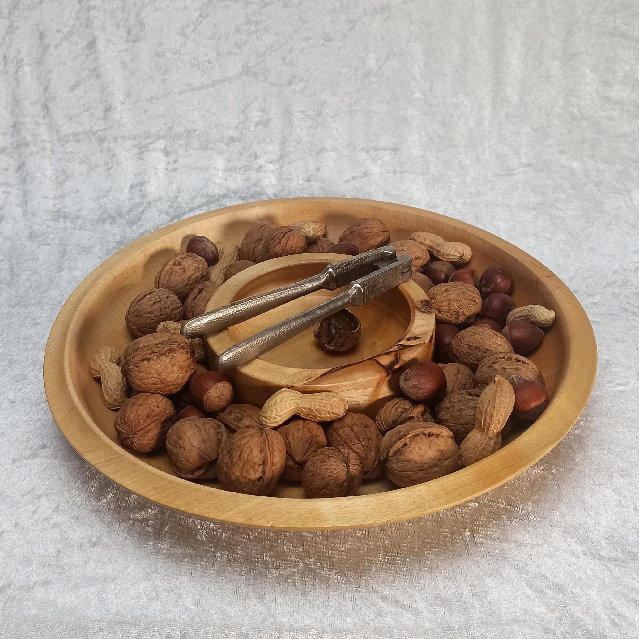XL Bowl for Nuts and Nut Shells Made of Maple