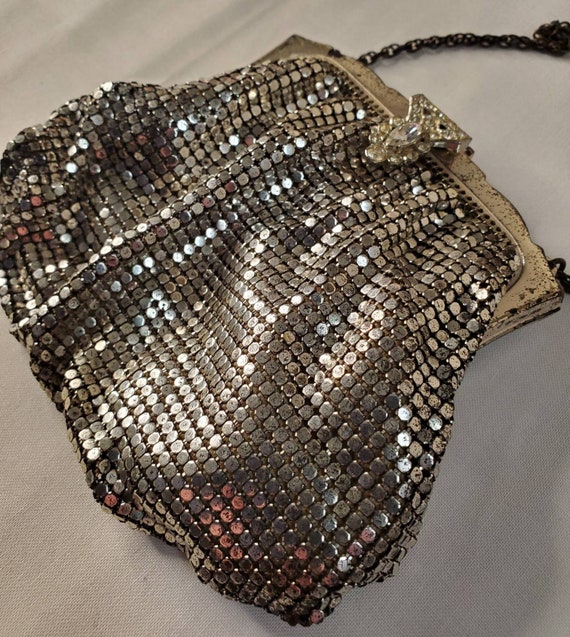 Antique Whiting & Davis Silver toned Mesh Handbag… - image 3