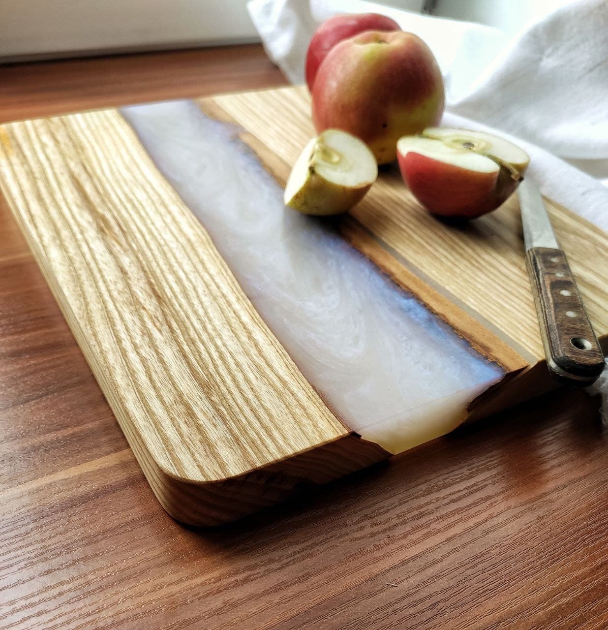 Epoxy Resin Board, Handcrafted River Board, White Cutting Board, 300 X 250  X 18mm 11.89.80.7 Inch 