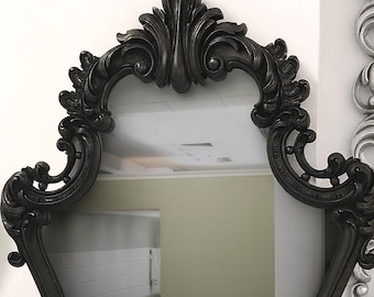 Elegancia atemporal: Espejo de pared clásico negro ornamentado con marco de madera antigua – Espejo decorativo grande para la decoración del hogar en color negro