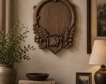 Hunter's Pride Oak Leaf Trophy Medallion - Unique Wall Decor for Lodge or Gift, measuring 13x12 inches outside and 8x6 inches inside