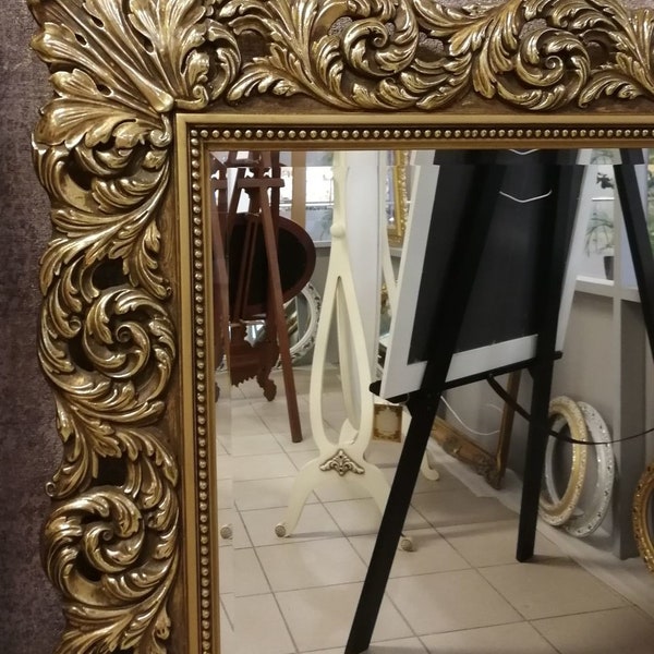 Miroir mural en or antique, le charme rustique rencontre l'élégance intemporelle : grand miroir mural en bois, grand miroir mural rectangulaire orné de fleurs