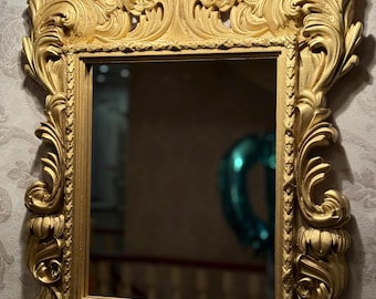Miroir mural orné doré antique – Grand miroir décoratif en verre avec cadre en bois pour une décoration intérieure élégante et des cadeaux