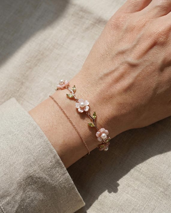 Sakura Twig Bracelet | Mother of Pearl & Peridot | 925 Silver Gold