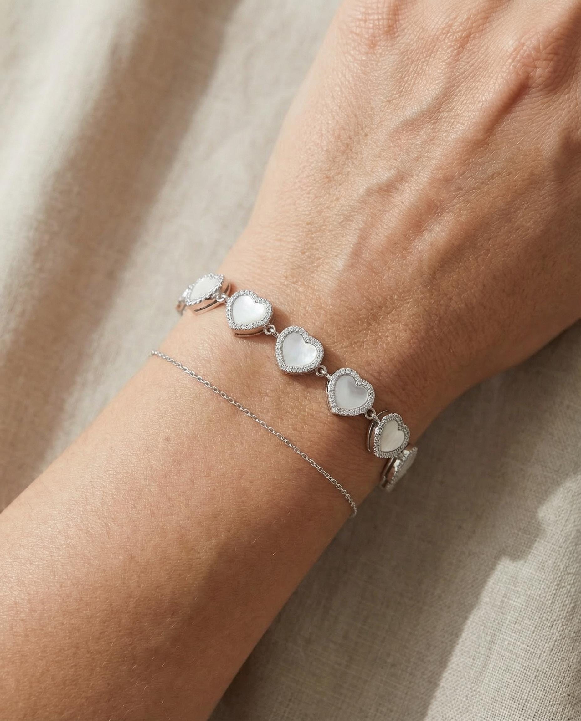 Rose Gold Mother of Pearl Heart Bracelet: 925 Sterling Silver