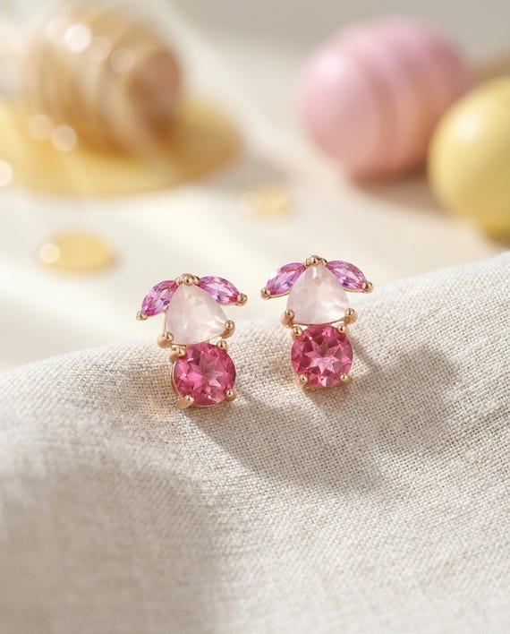 Piccoli Orecchini a Bottone in Quarzo Rosa Rosa – & Co