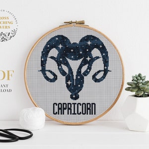 山羊座のクロスステッチパターン、星座の刺繍、占星術のテーマ、すぐにダウンロードできる PDF パターン、壁のホームデコレーション
