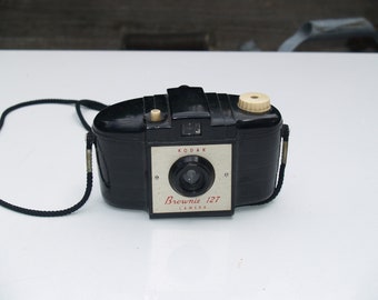 Vintage Eastman Kodak Film Camera Brownie 127