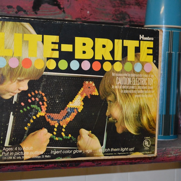 1973 Hasbro Lite-Brite Working Paper and Pegs