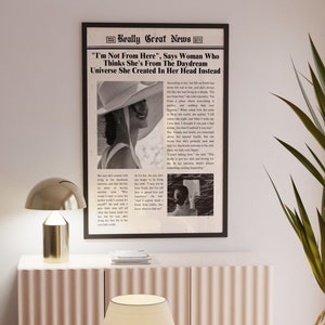 Modne gazety, sztuka ścienna „Nie jestem stąd”, sztuka ścienna w stylu vintage, Times News, wystrój w stylu preppy, wystrój akademika, sztuka ścienna na wózek barowy