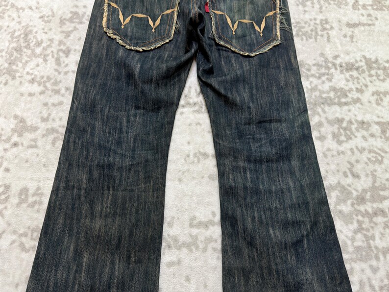 W31 Vintage Edwin 503 Slitna Utsvängda Denim Jeans Med Broderi Japansk Y2K Arkivmodell Storlek 31x27 bild 13