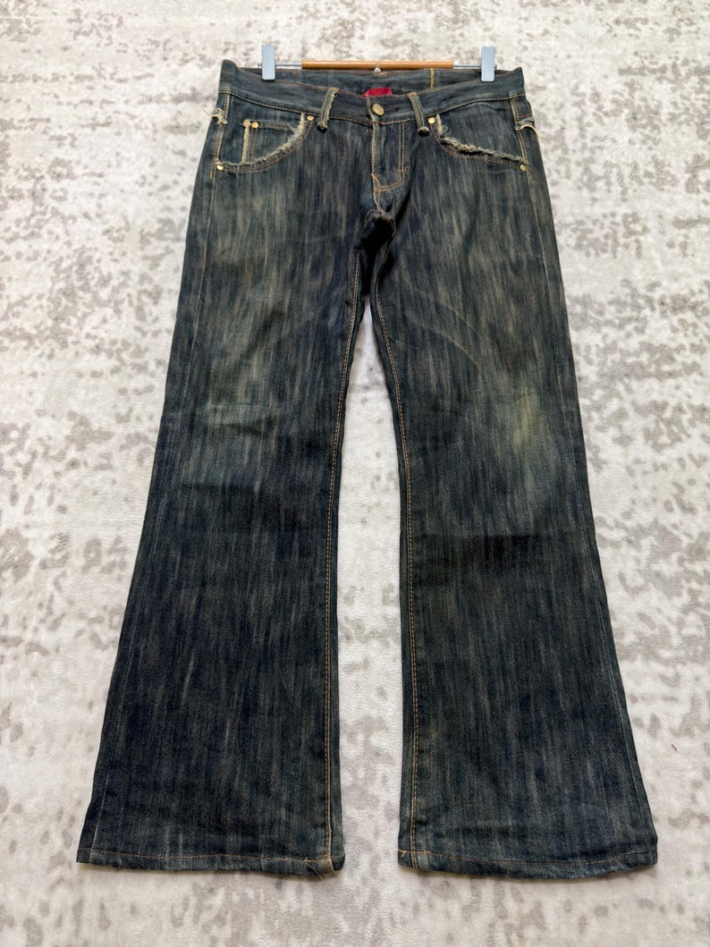 W31 Vintage Edwin 503 Slitna Utsvängda Denim Jeans Med Broderi Japansk Y2K Arkivmodell Storlek 31x27 bild 3