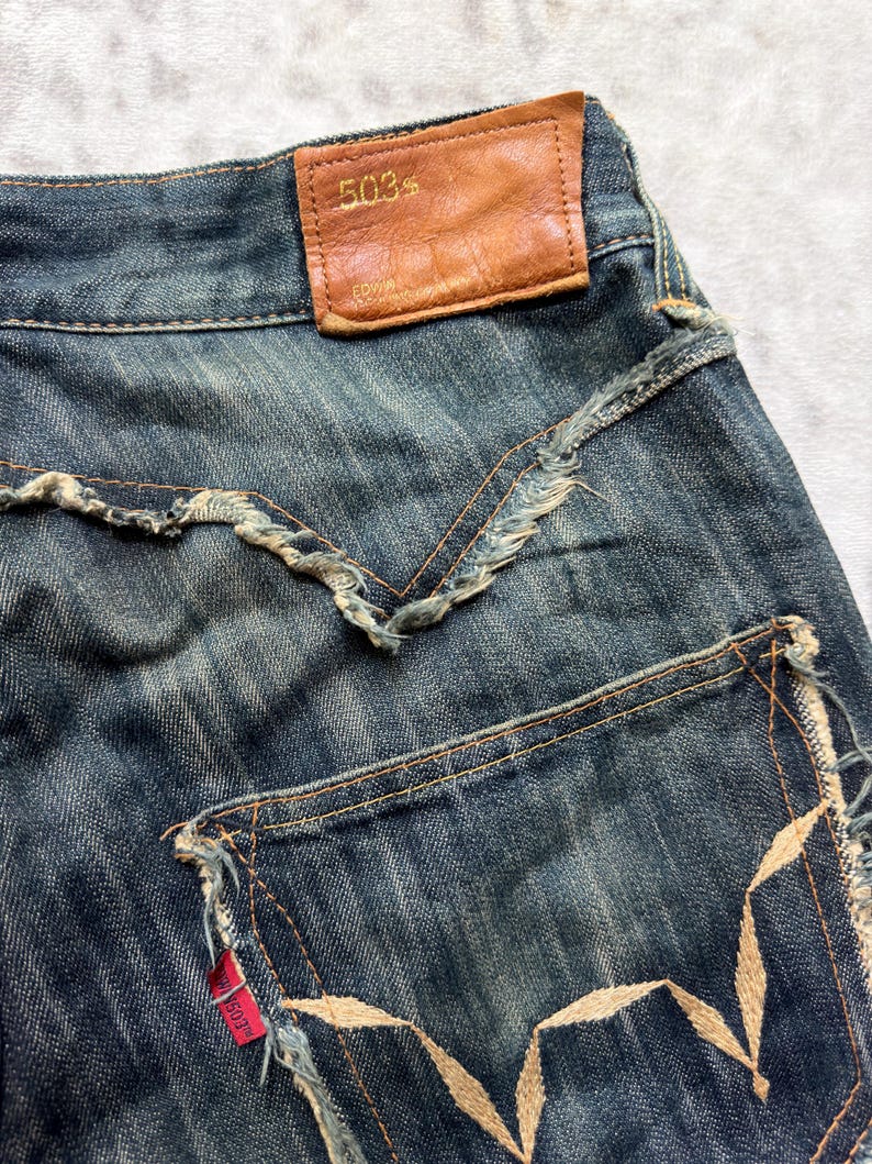 W31 Vintage Edwin 503 Slitna Utsvängda Denim Jeans Med Broderi Japansk Y2K Arkivmodell Storlek 31x27 bild 15