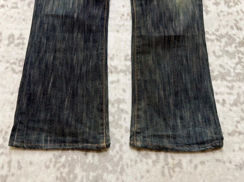 W31 Vintage Edwin 503 Slitna Utsvängda Denim Jeans Med Broderi Japansk Y2K Arkivmodell Storlek 31x27 bild 8