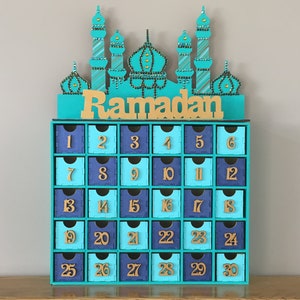 Boîte Store Ramadan Kareem, Boîte Cadeau Calendrier de l'Avent, Calendrier  Ramadan Kareem Calendrier Compte à Rebours Boîte Store Décorative avec 30  Tiroirs (Cadeaux Non Inclus) 