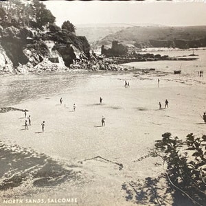 Cartão postal vintage de North Sands Beach-Salcombe-Devon da série Frith