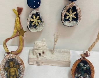 End of Line-Set of 5 Handcrafted Walnut Shell and Wooden Christmas Decorations