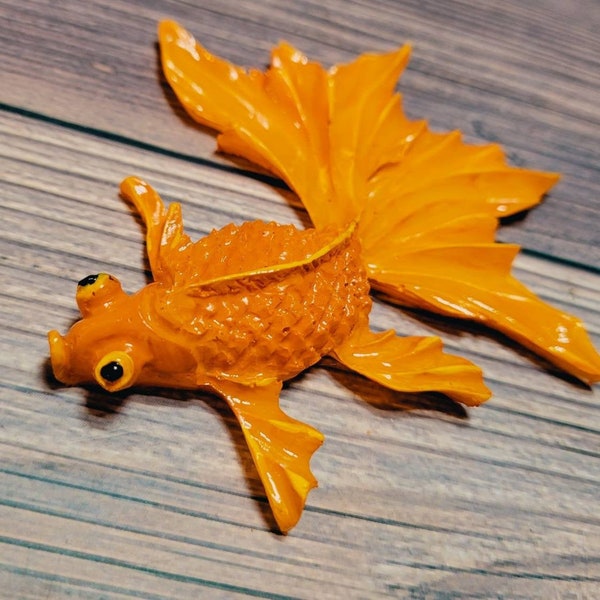 Large Goldfish, Set of 2, Resin