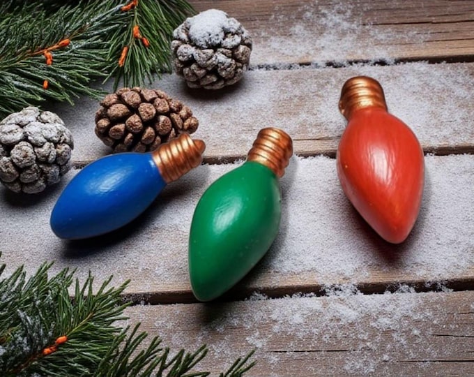 Light Bulb, Magnets Set of 6 /Christmas