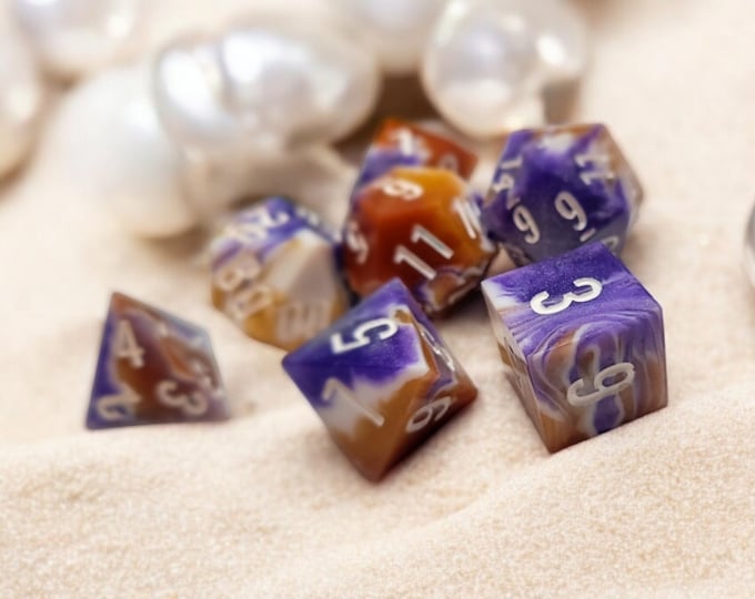 The frosted sandy pearl amethyst, Dice Set, Sharp Edge Dice set, RPG Dice Set