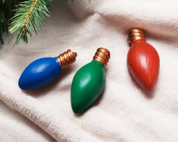 Light Bulb, Magnets Set of 6 /Christmas