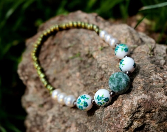 Tree Agate green bracelet, natural gemstones, handmade