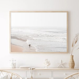 Küsten druckbare Surf-Druck minimalistische Boho-Dekor Minimalistische Wandkunst Strand Fotografie Surfer-Poster Neutraler Strand-Druck-Ozean-Wandkunst