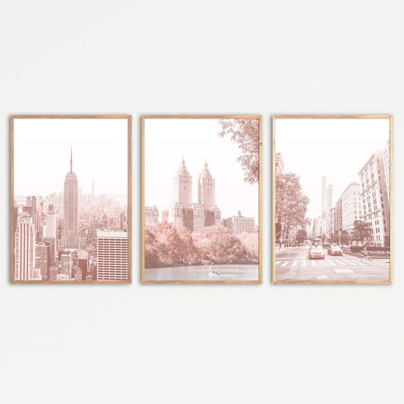 Pink New York Stock Photo - Download Image Now - Avenue, Boutique