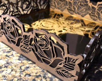 Pliki wycinane laserowo na tacę z różami. SVG, Illustrator, EPS, PDF, plik GlowForge, wzór szablonu